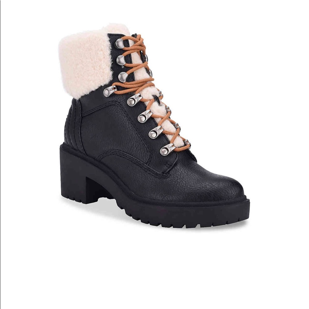 Combat boots